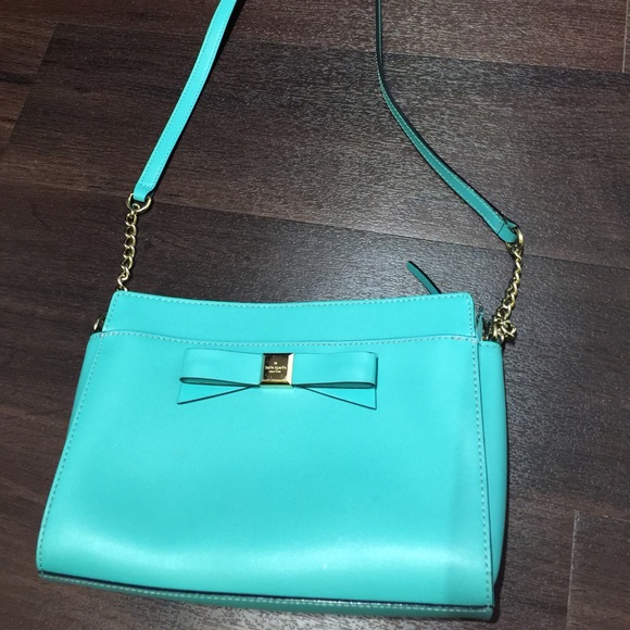 kate spade Handbags - Kate Spade crossbody